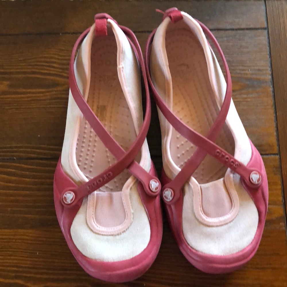 Canvas shoes